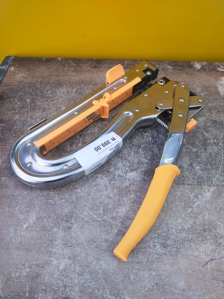 Crop A Dile Il Staple Gun - View 3