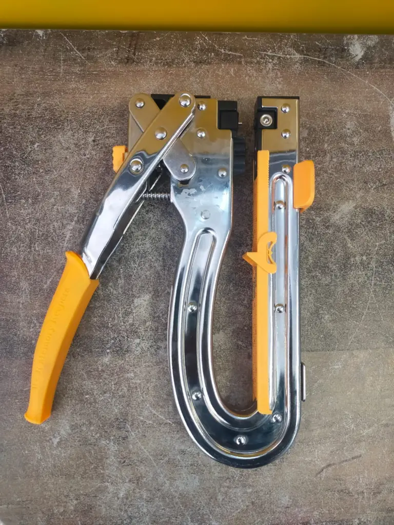 Crop A Dile Il Staple Gun - View 4