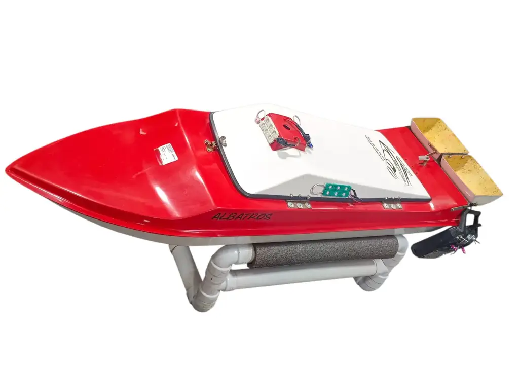 Albatros Fishing Bait Boat - View 4