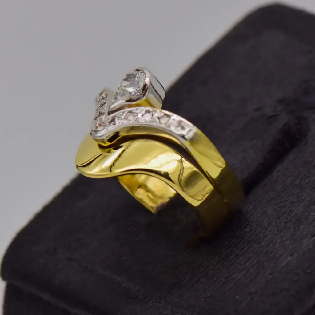 18Ct Yellow Gold Wedding Ring Twin Set - View 3