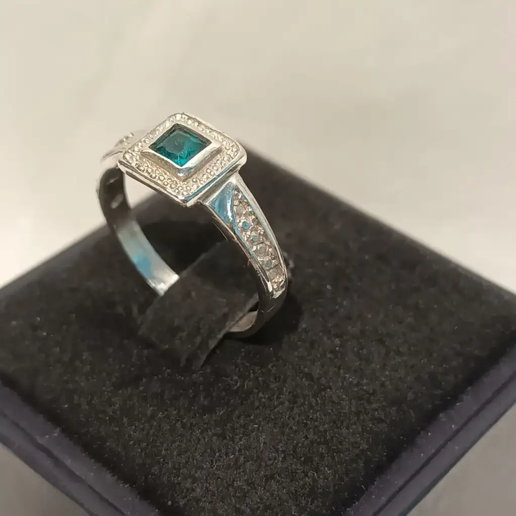 Sterling Silver 925 Ring With Teal Stone (Size P/Q) - View 2