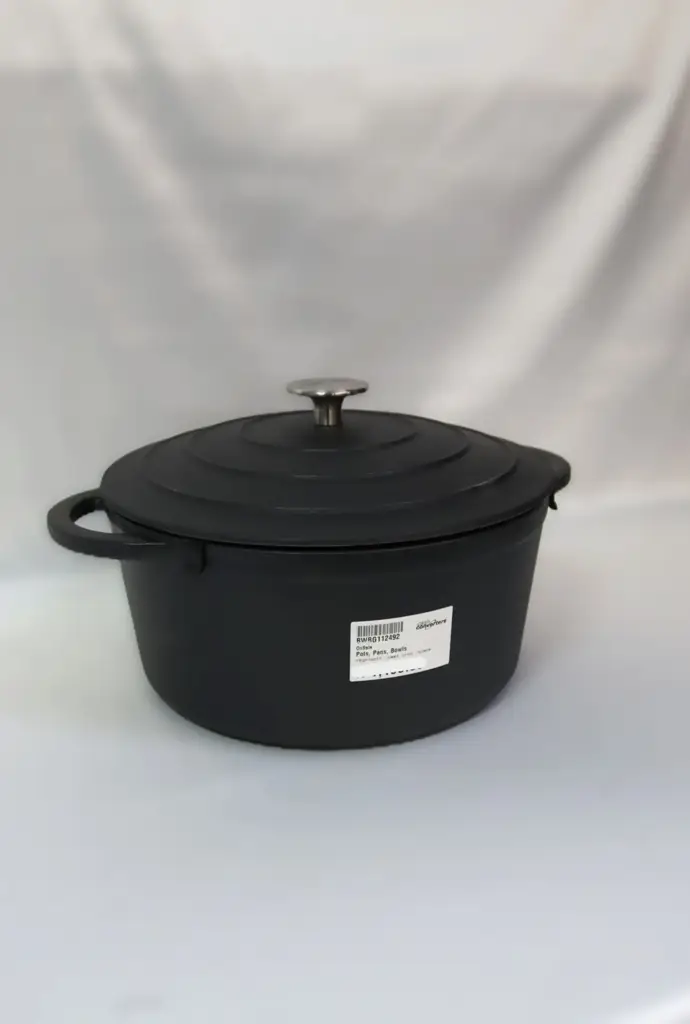 Sagenwolf Enameled Cast Iron Casserole - View 3