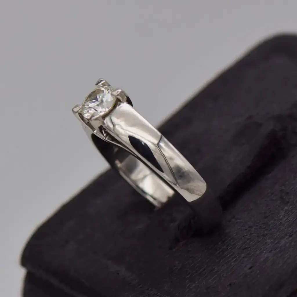18ct White Gold Solitaire Ring - View 3