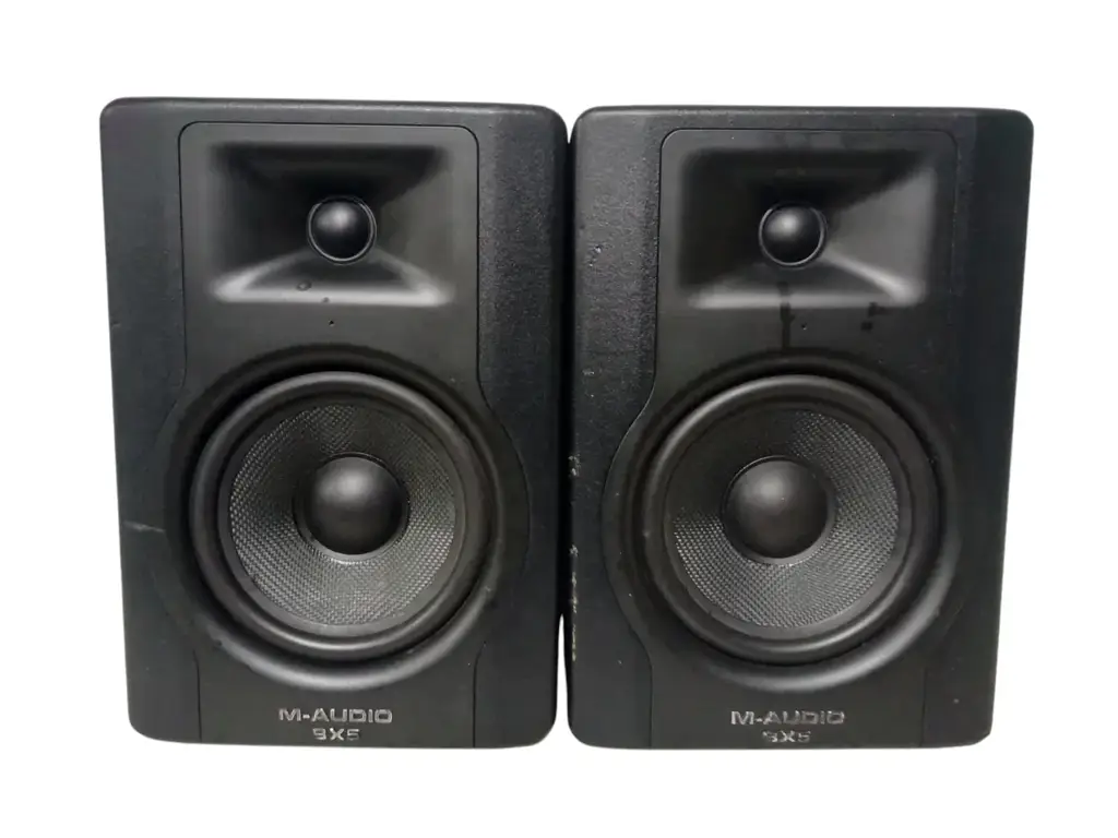 M-Audio Bx5 D3 Pair (Studio Monitors) 220-240V - View 2