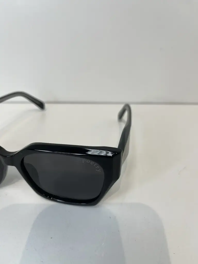 Poetry 66512 C1 Unisex Sunglasses - View 3