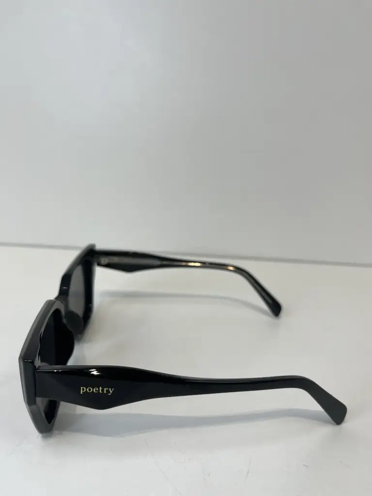 Poetry 66512 C1 Unisex Sunglasses - View 4