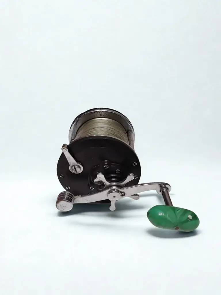 Penn 67 Fishing Reel - View 3