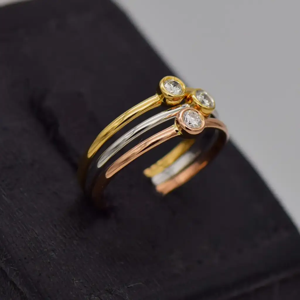 18ct Tri Colour Gold Trip Set Ring - View 2