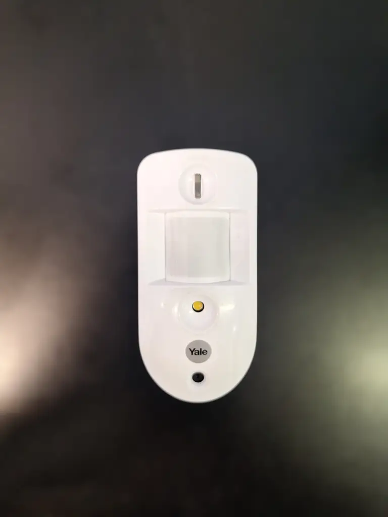 Yale Sr-Pc Smart Pir Motion Image Camera - View 2