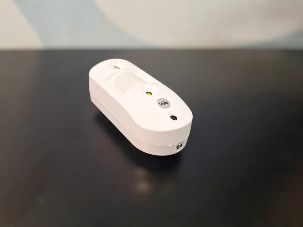 Yale Sr-Pc Smart Pir Motion Image Camera - View 3