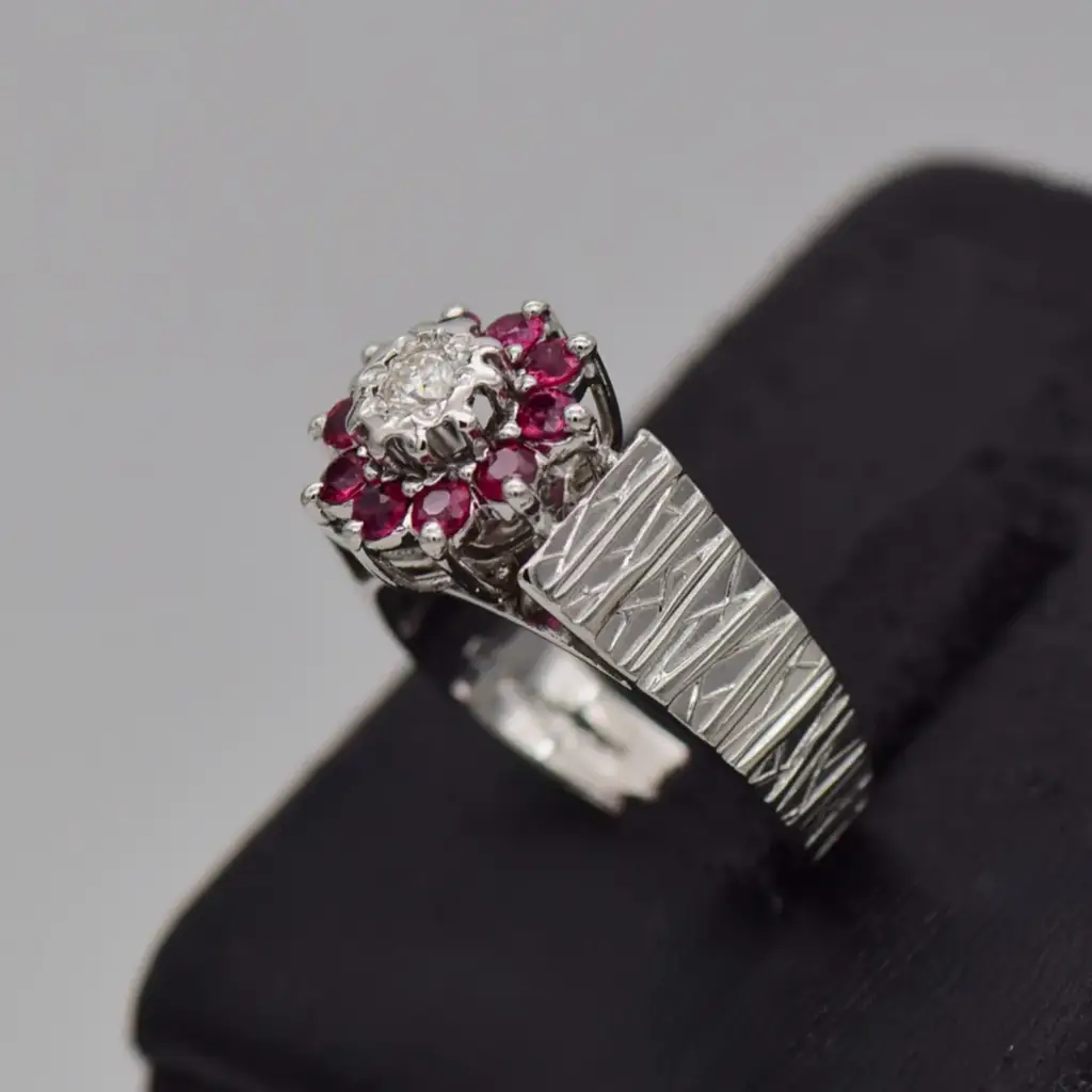 18ct White Gold Dress Ring - View 3