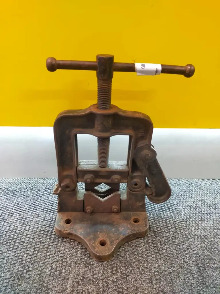 Rae Pipe Grip