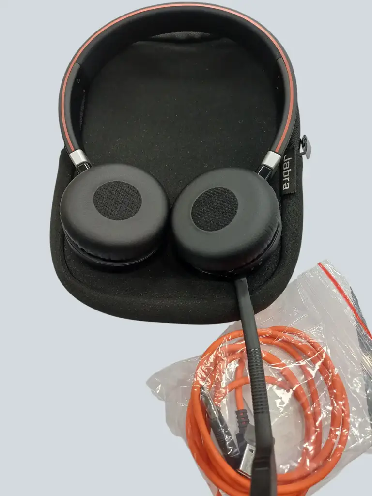 Jabra Hcsc018w Wireless Headsets - View 2