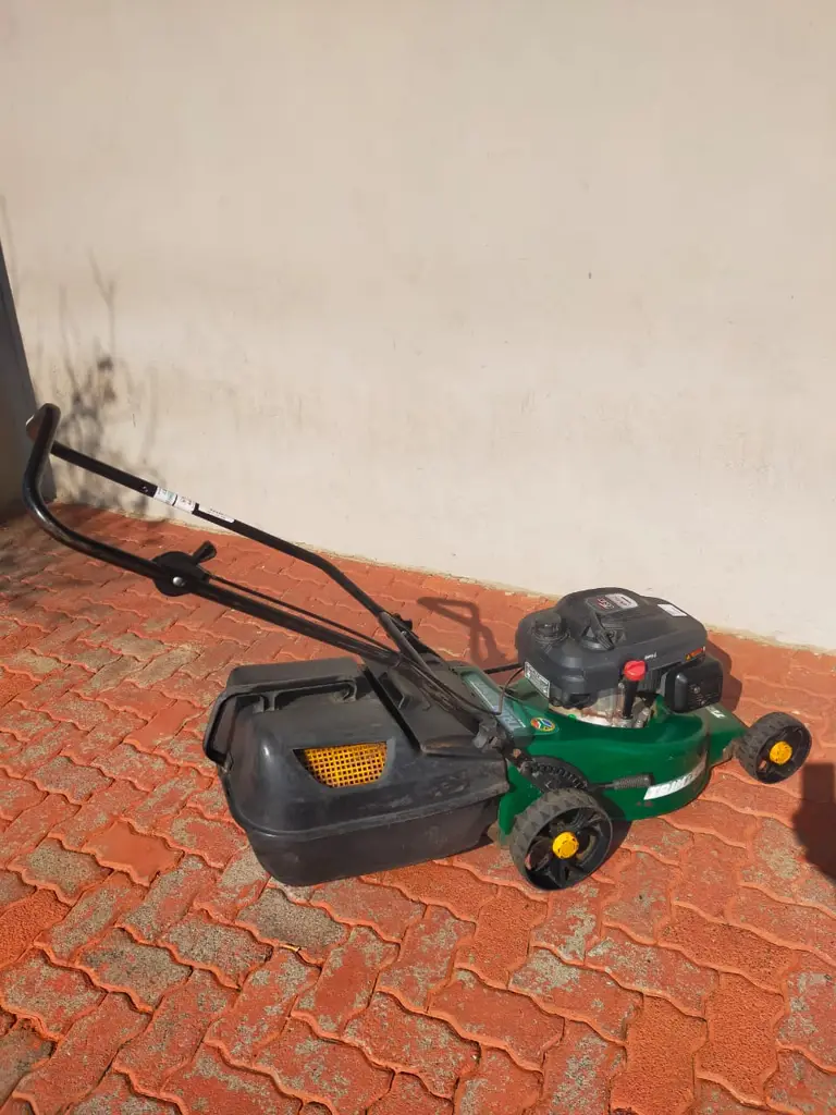 Trimtech Vx160 4-Stroke Petrol Lawnmower - View 6