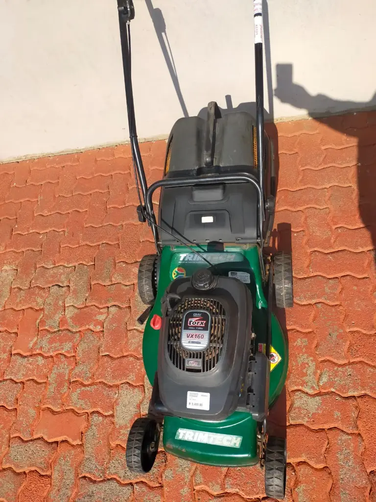 Trimtech Vx160 4-Stroke Petrol Lawnmower - View 3