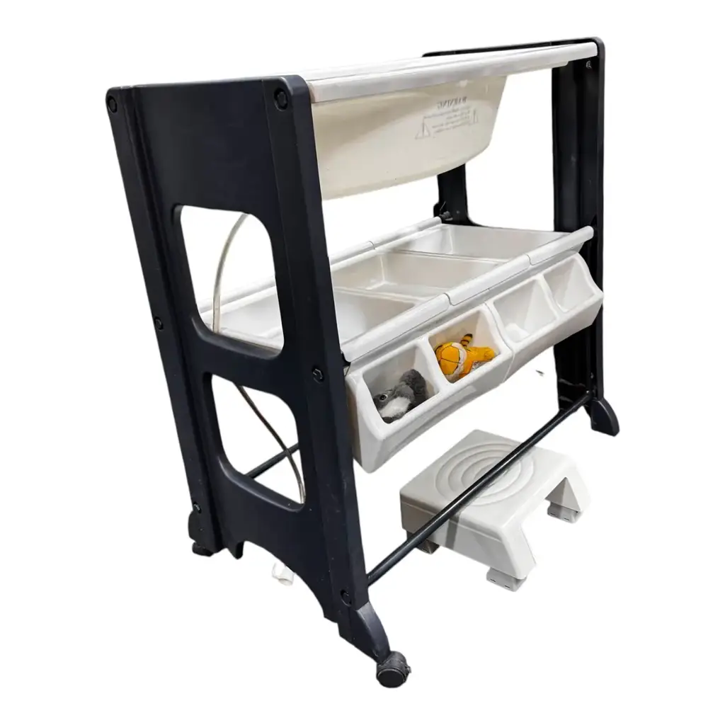 2-In-1 Baby Bath Unit And Changing Station - View 4