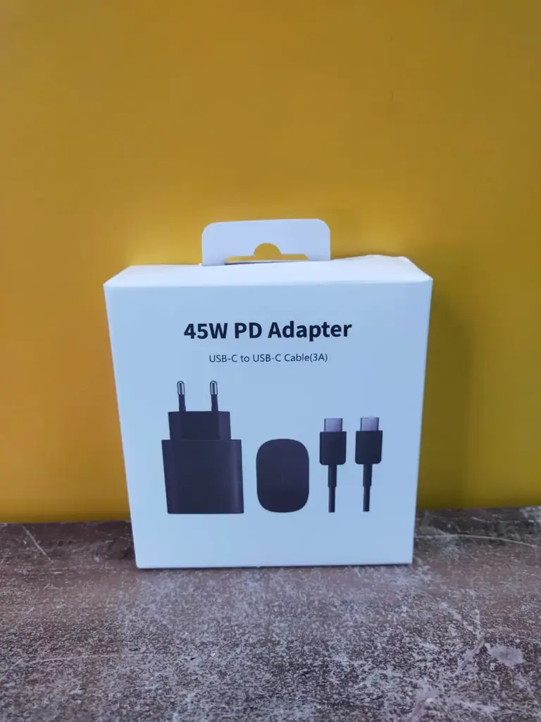 C To C Adapter 45W Phone Charge