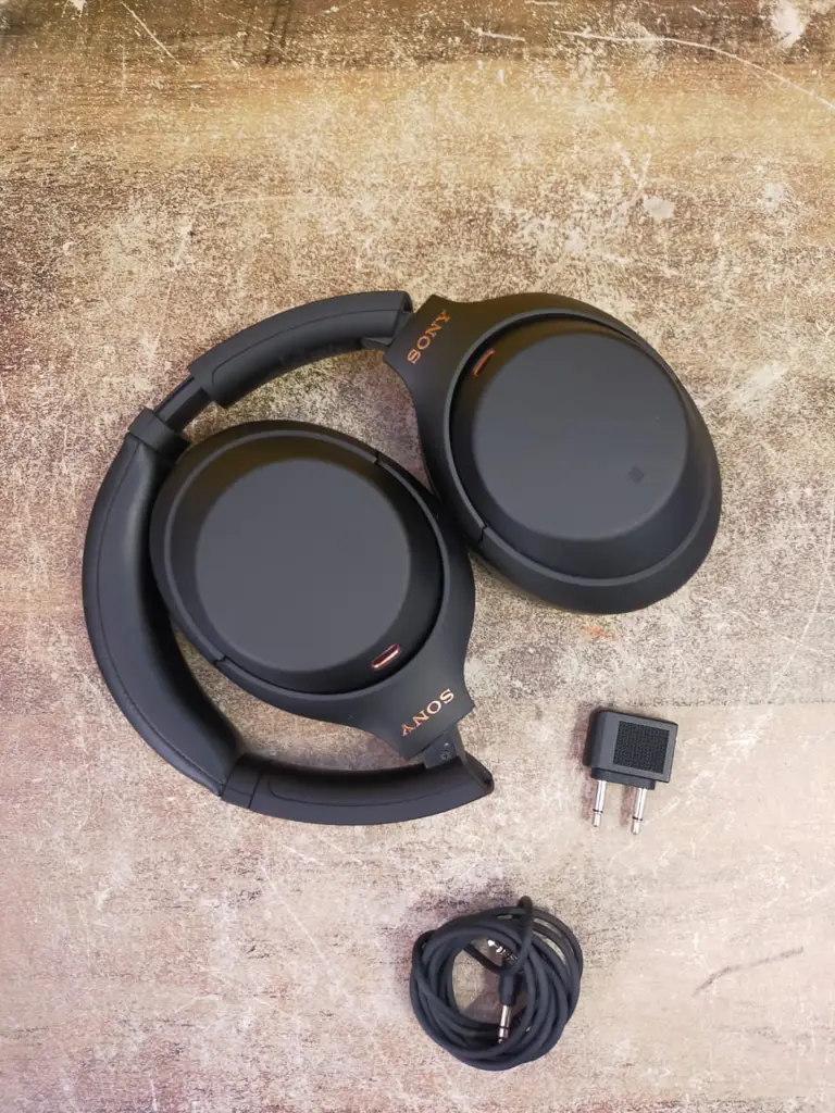 Sony Wh-1000Xm4 Wireless Noise-Canceling Headphones - Black Bluetooth Headset (Over The Ear) - View 6