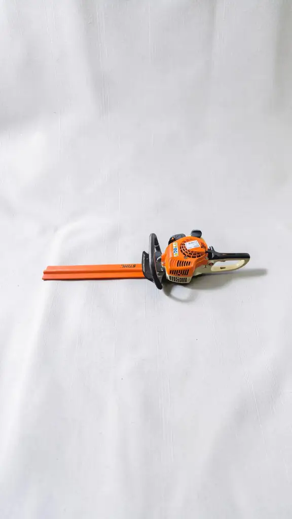 Hs 45 Petrol Hedge Trimmer - View 3