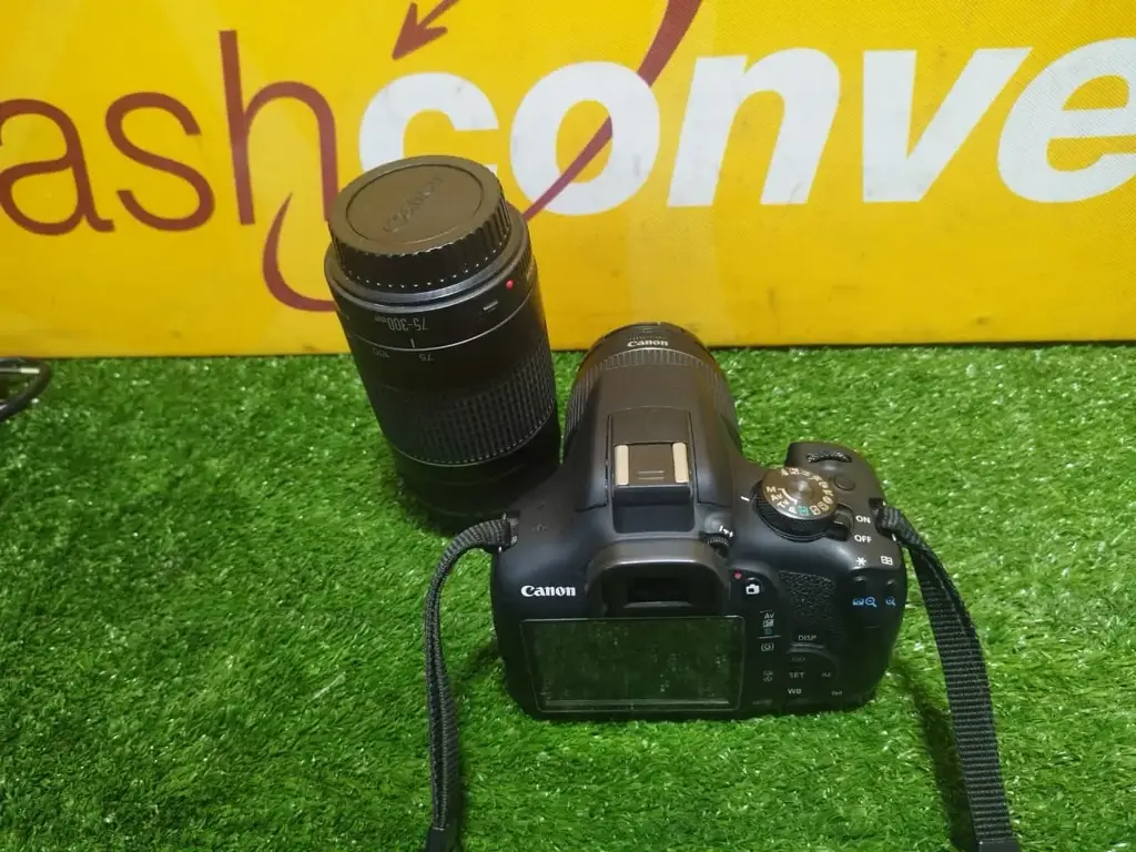 Canon Eos 2000D Bundle Kit - View 3