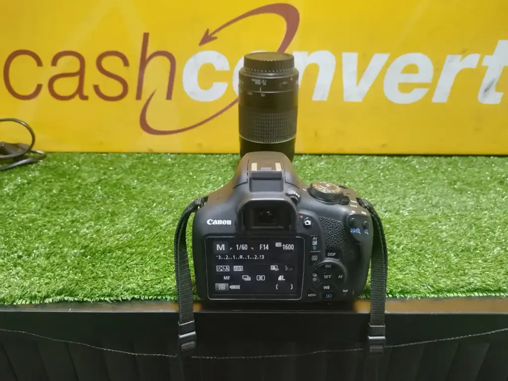Canon Eos 2000D Bundle Kit - View 4