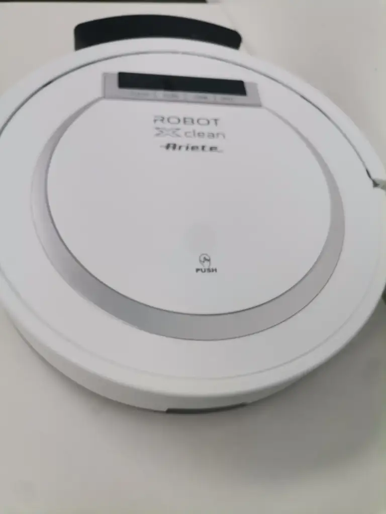 Ariete Led Desplay Silent Xclean Intelligent Robot Vacuum Cleaner - White - View 2