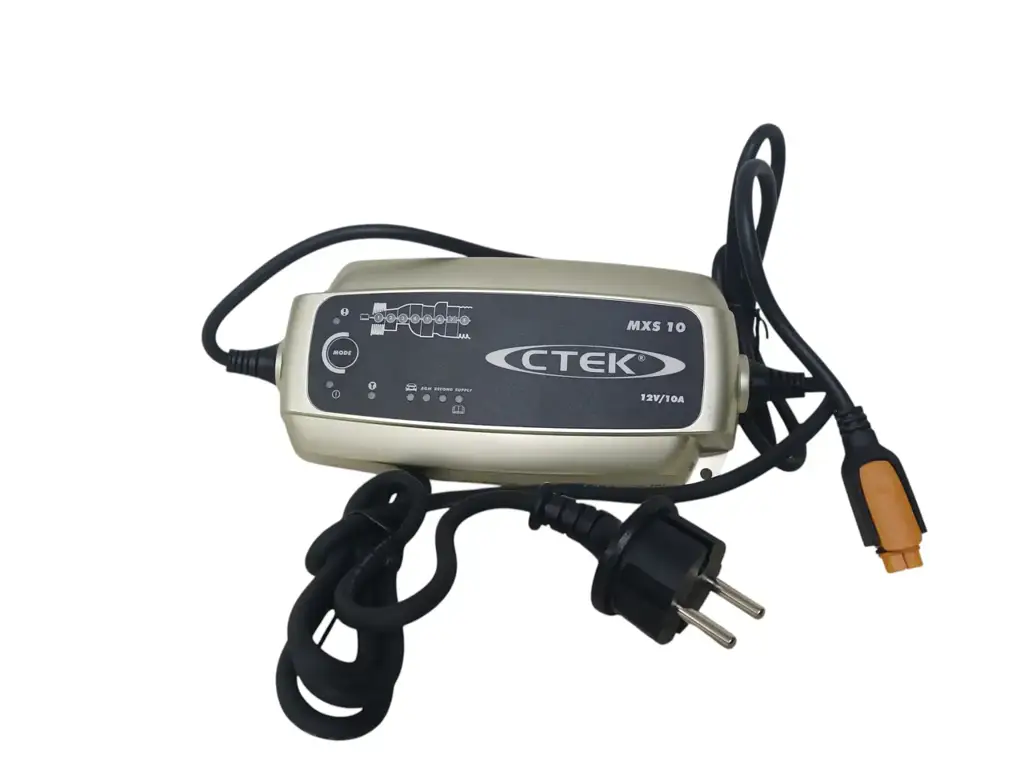 Ctek Pro Mxs 10 Battery Charger - View 3