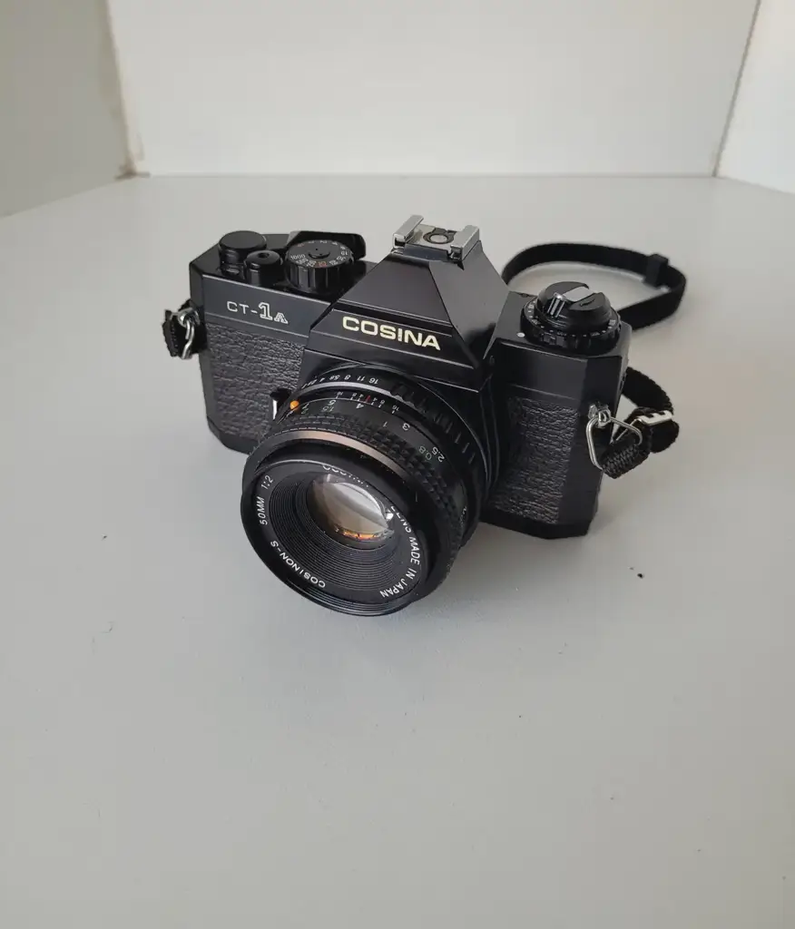 Cosina Ct-1A 28Mm F2.8 Camera Lens - View 3