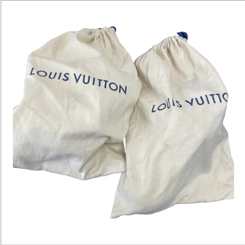 Louis Vuitton Classic Sneaker Size 6 - View 3