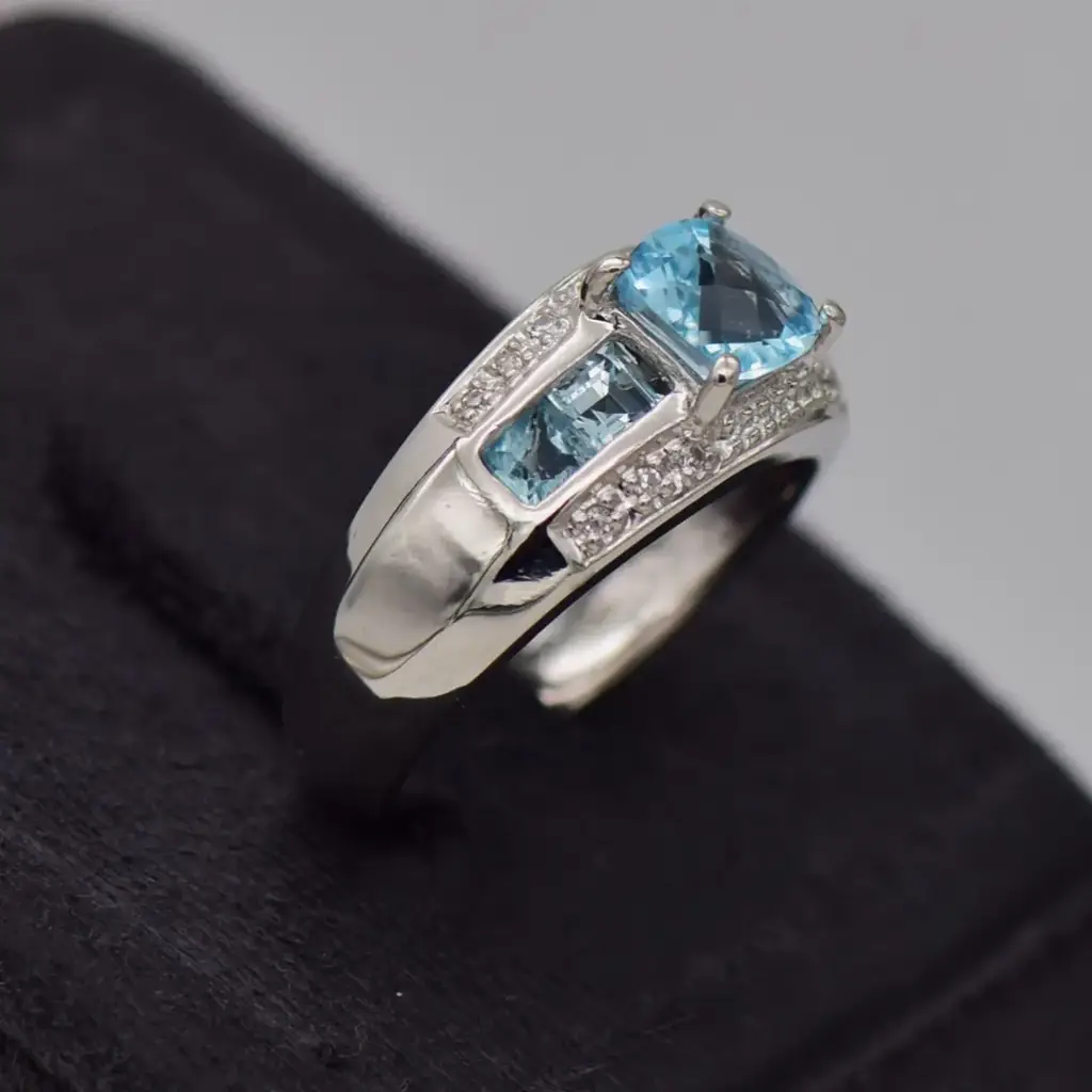 9ct White Gold Dress Ring - View 2