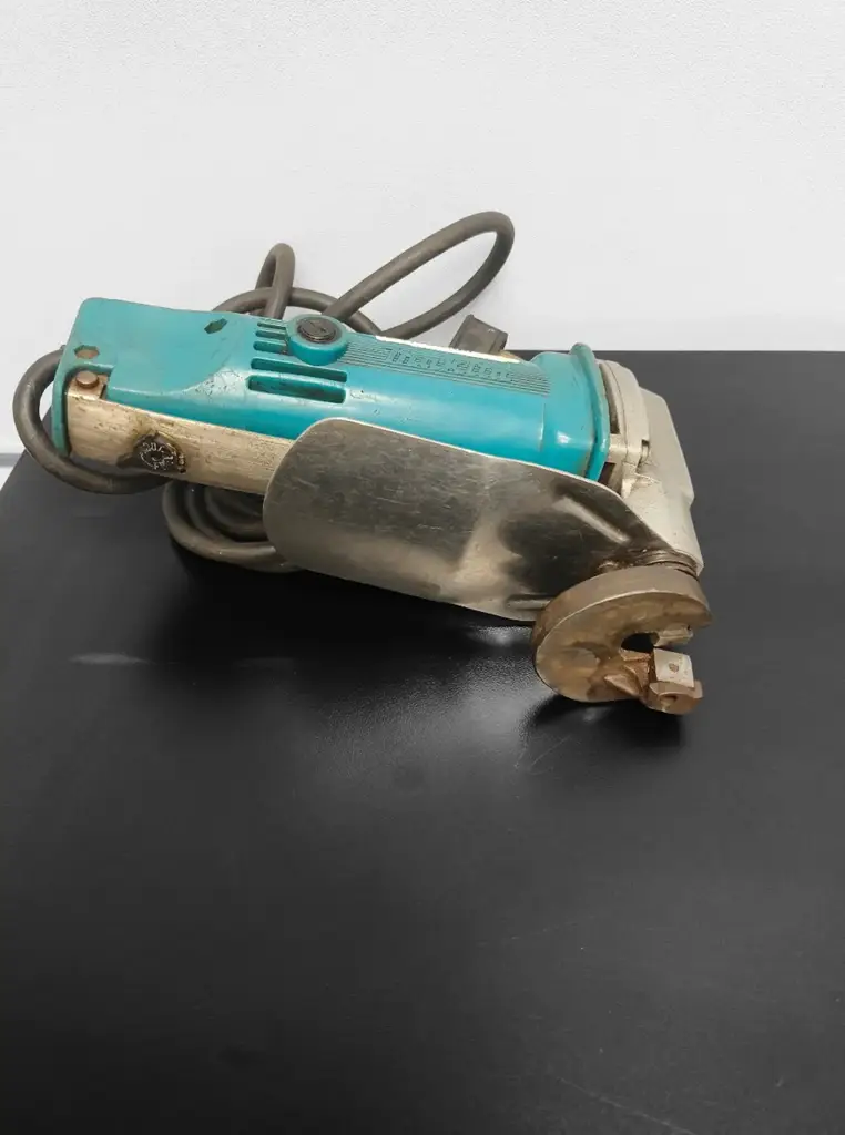 Makita Metal Shear Js1600 Pre Owned