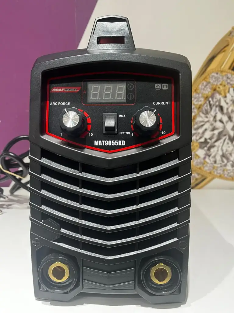 The Matweld Welder Inverter 200A - View 2