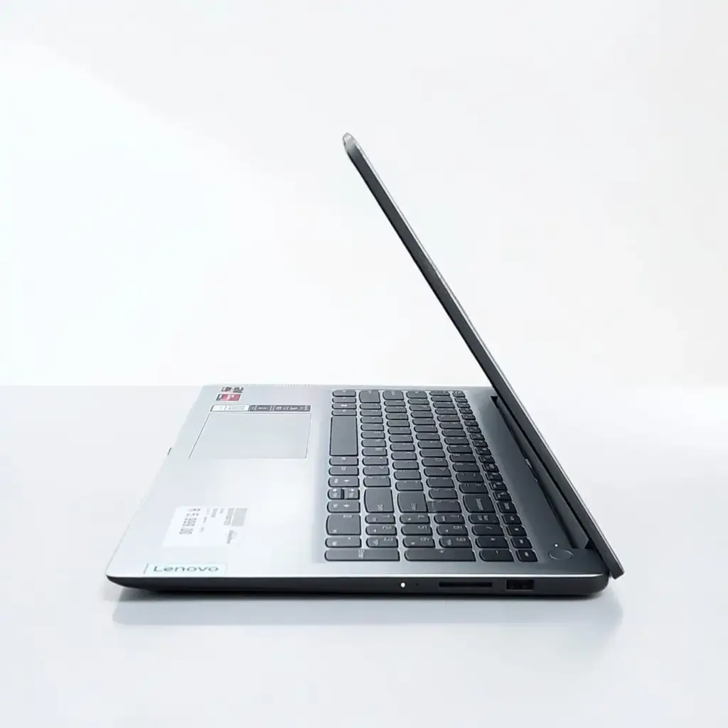 Lenovo Ideapad 1 15Amn7 Notebook - View 2