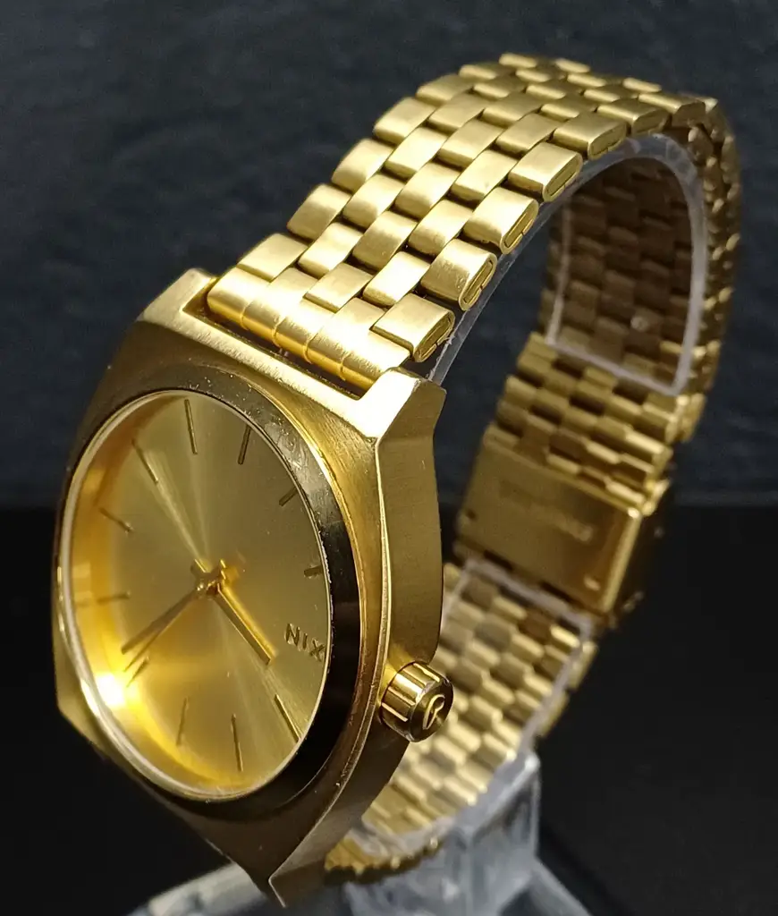 Nixon Analogue Watch - View 2