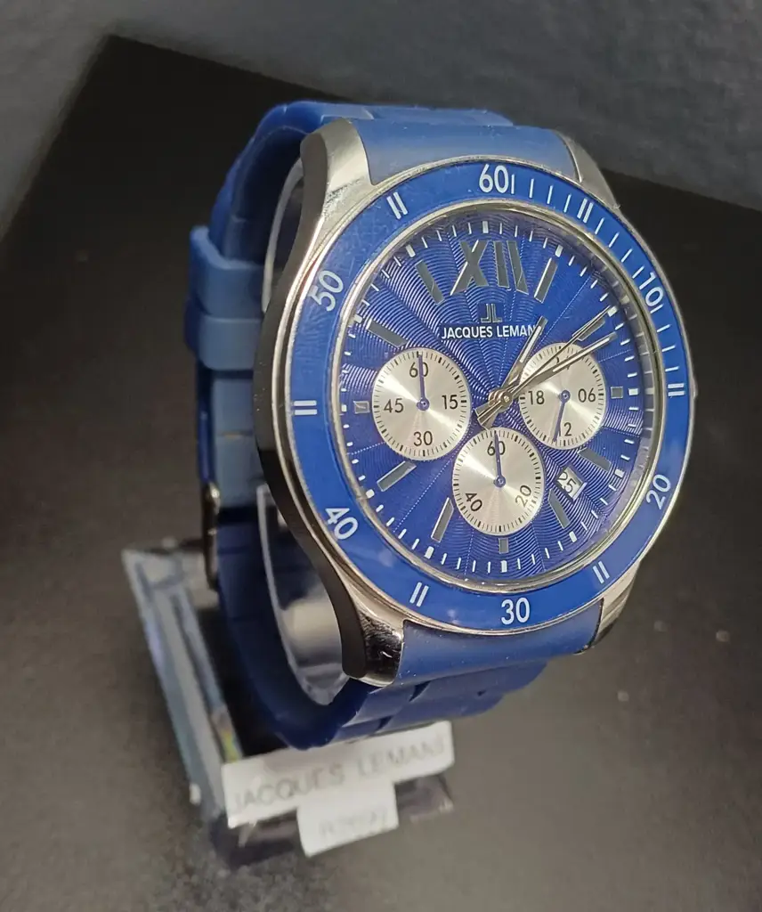 Jacques Lemans 1-1586 Analogue Watch - View 2