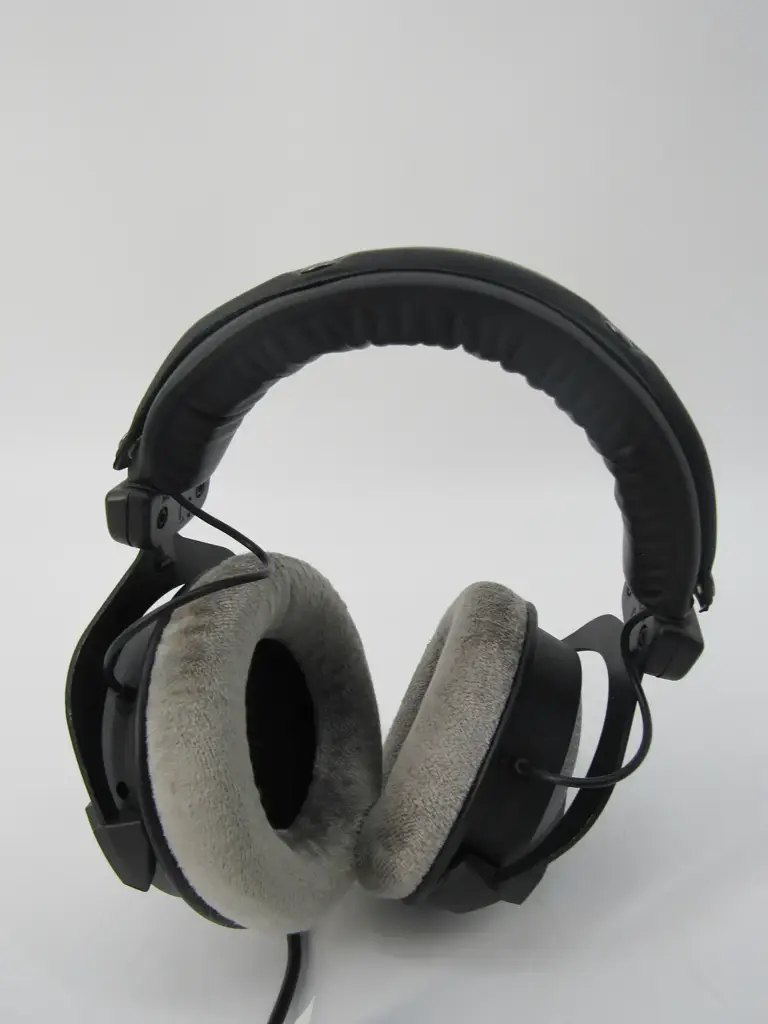 Beyerdynamic Dt 770 Pro Gaming Headset - View 3
