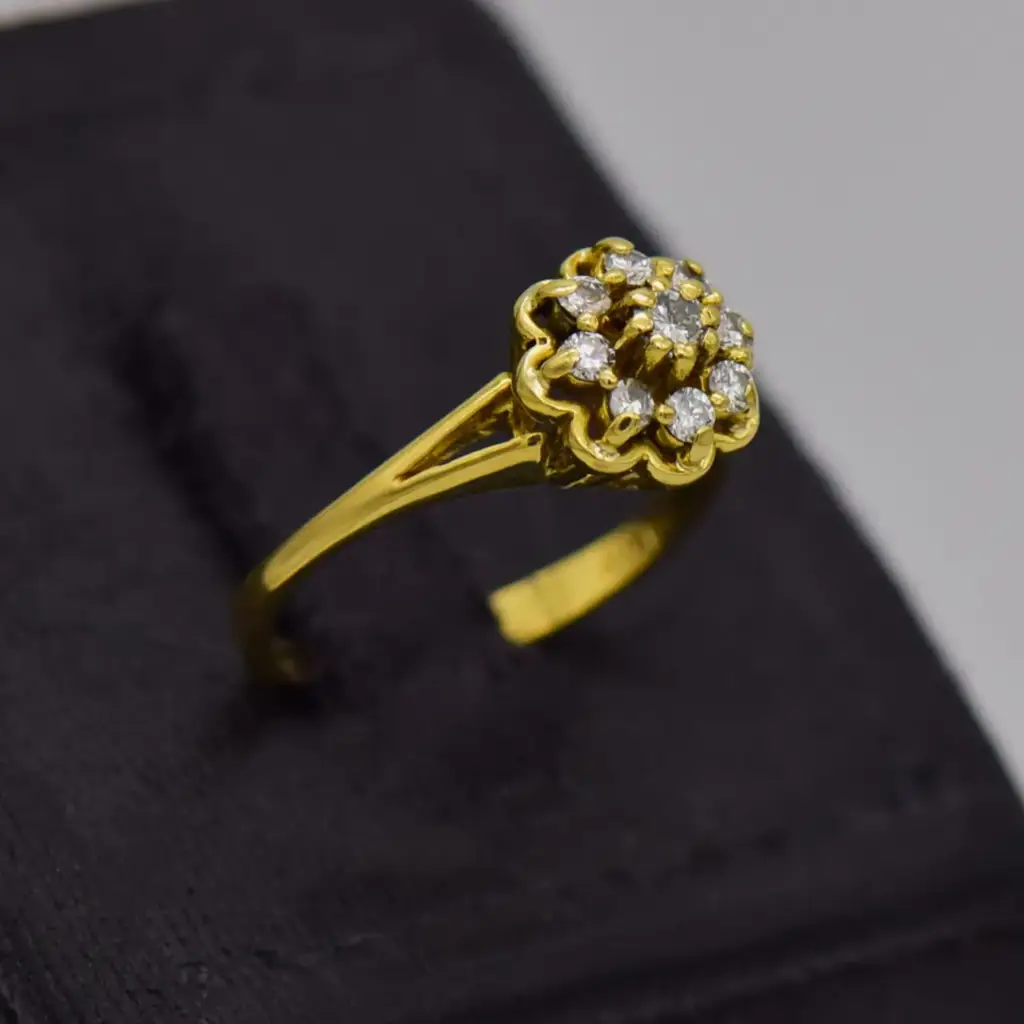 18ct Yellow Gold Engagement Ring - View 2