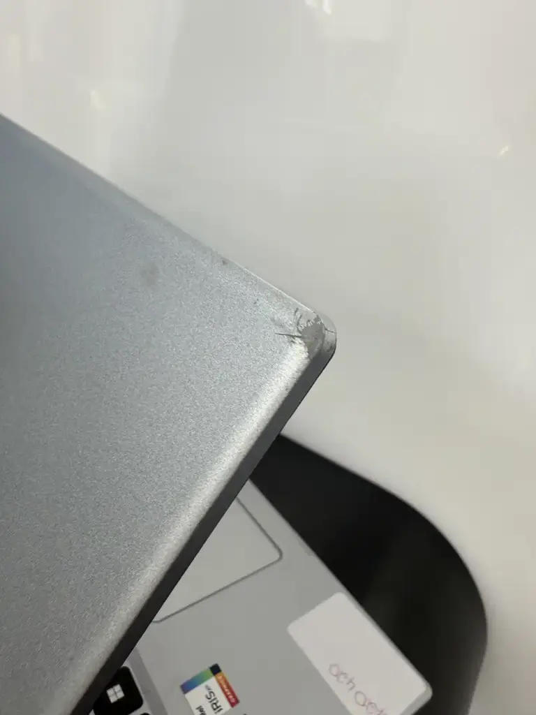Acer Aspire 3 - View 3