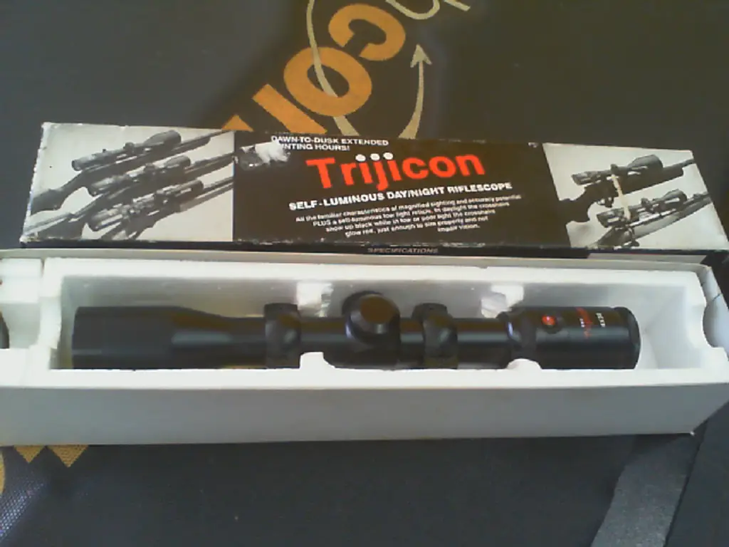 Trijicon Acog 4X32bself Luminos Scope