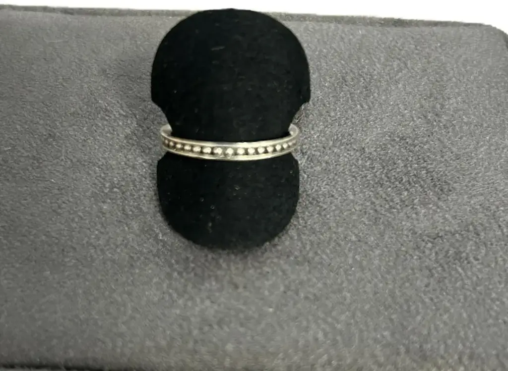 Ladies Silver Ring - View 2