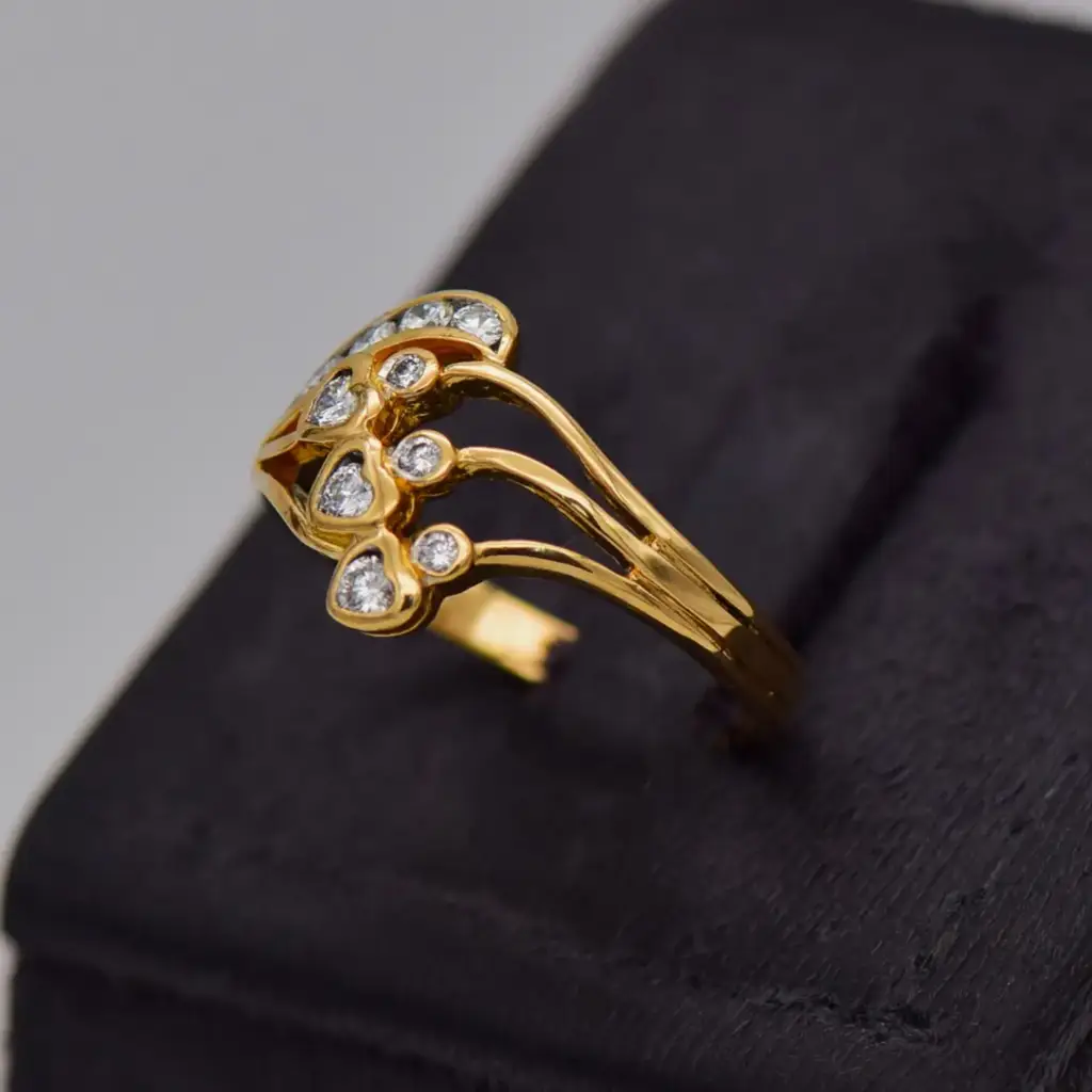 18ct Yellow Gold Dress Ring - View 3