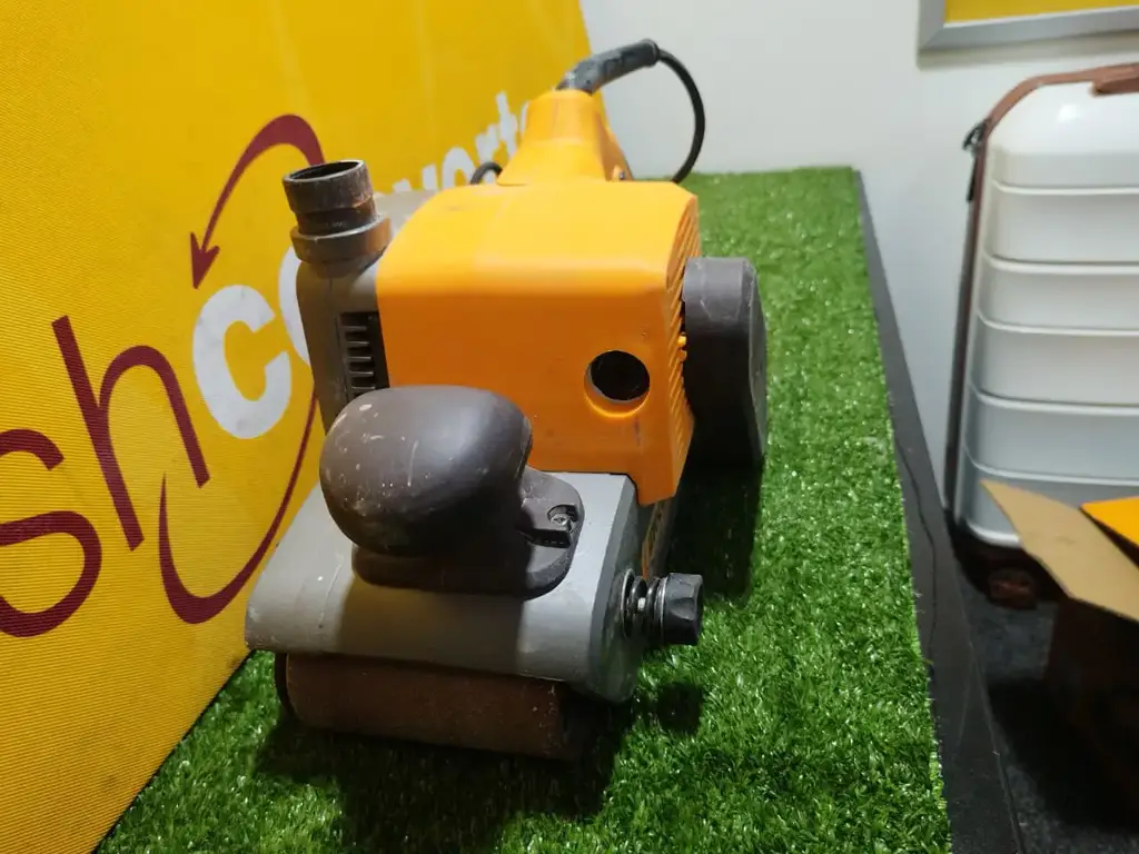 Ingco 1200W Electrical Sander - View 2