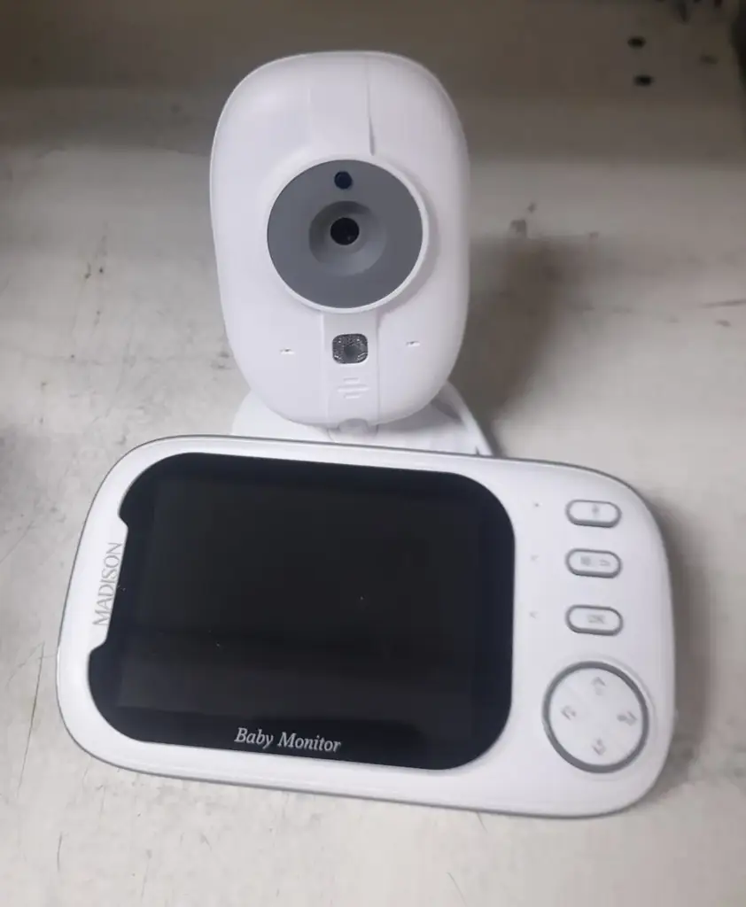 3.5" Video Baby Monitor With Audio & Night Vision - View 3