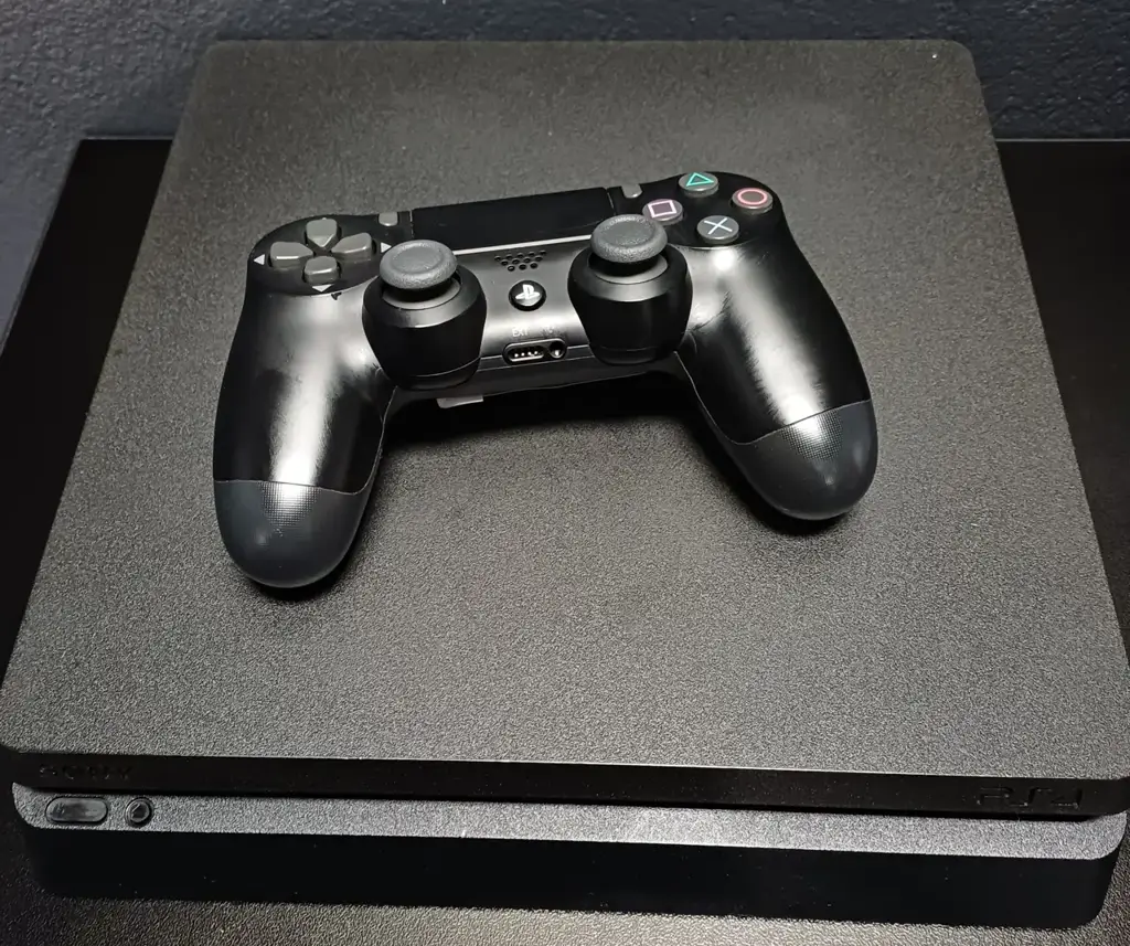 Sony Cuh-2016A Ps4 gaming console