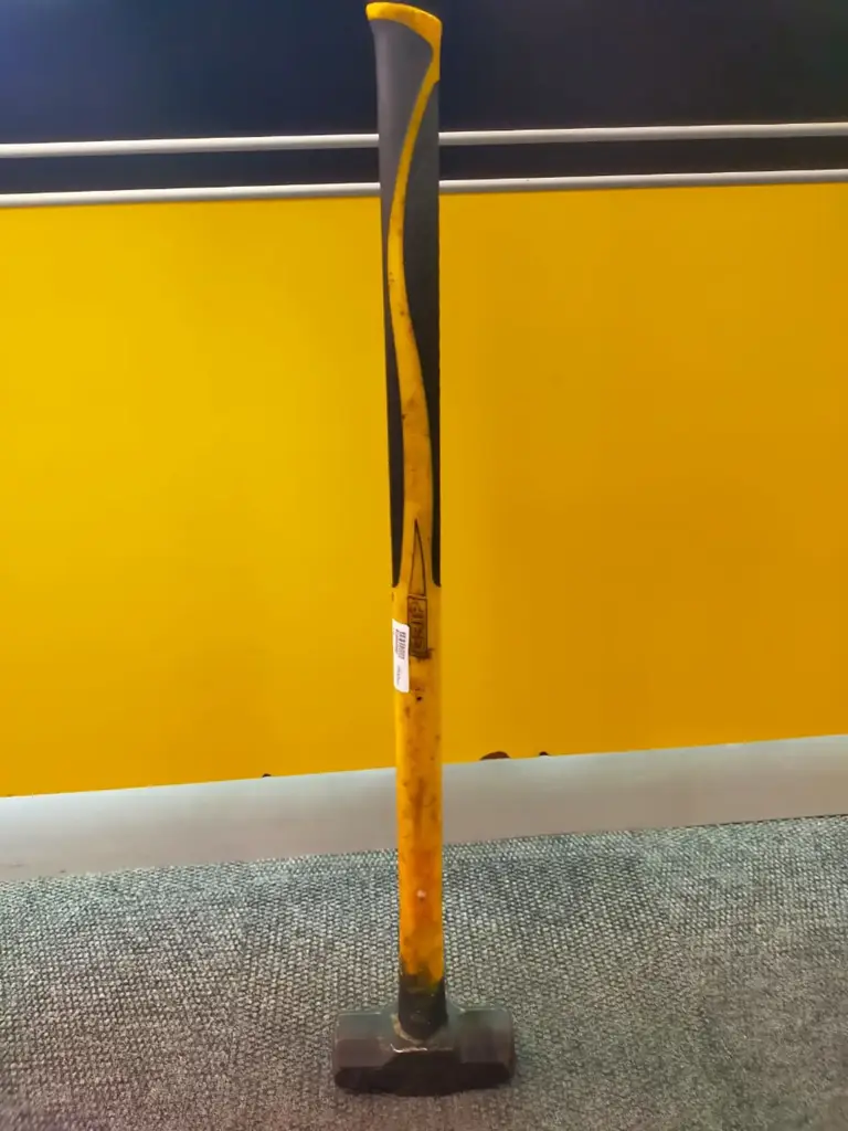 Grip 8 Pounds Hammer