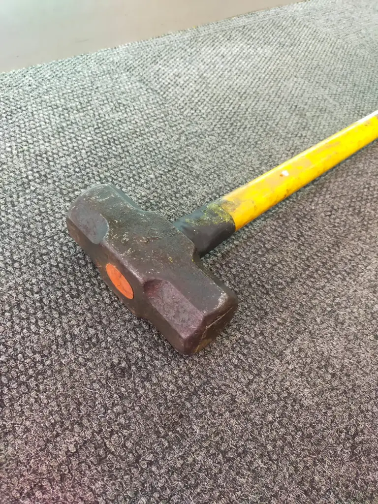 Grip 8 Pounds Hammer - View 2