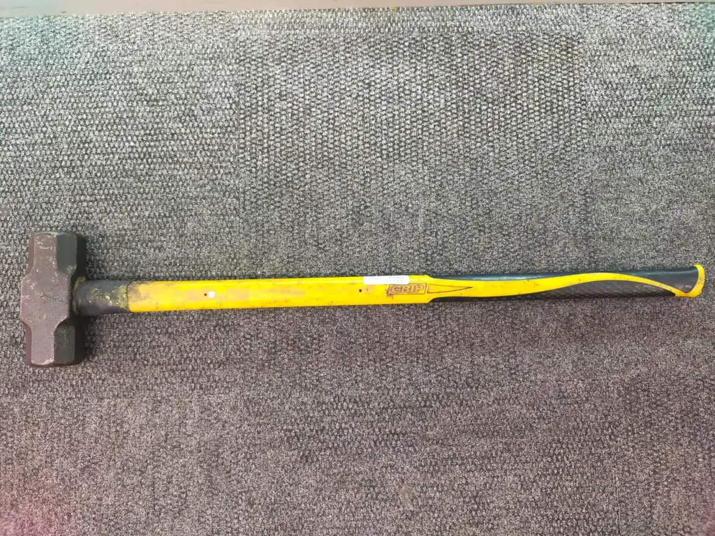 Grip 8 Pounds Hammer - View 4
