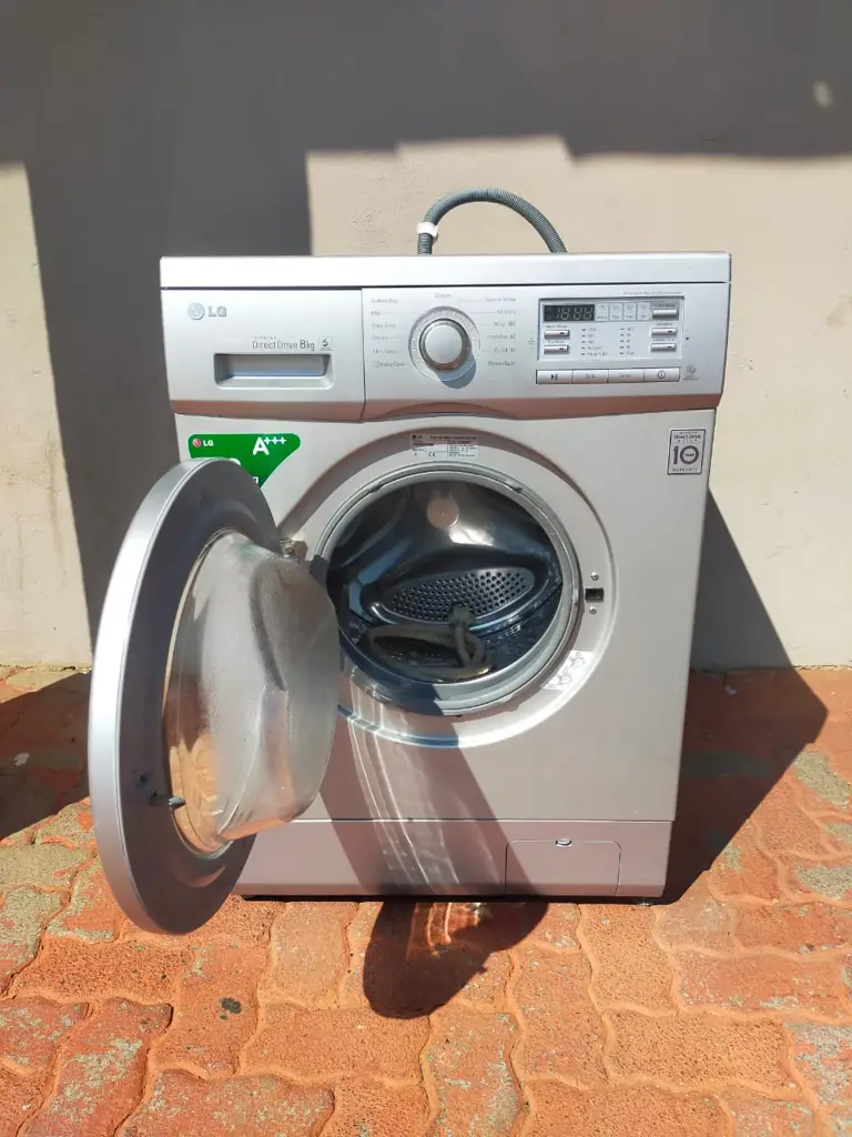 Lg 8Kg 6 Motion Dd Washing Machine - View 2
