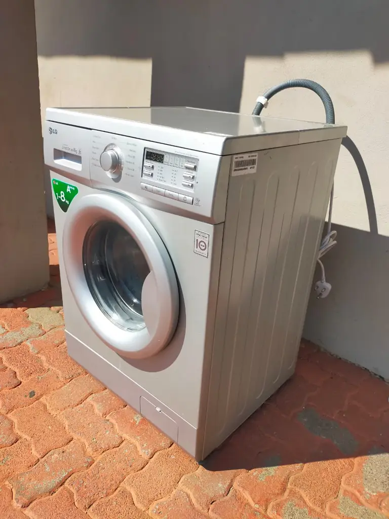 Lg 8Kg 6 Motion Dd Washing Machine - View 3