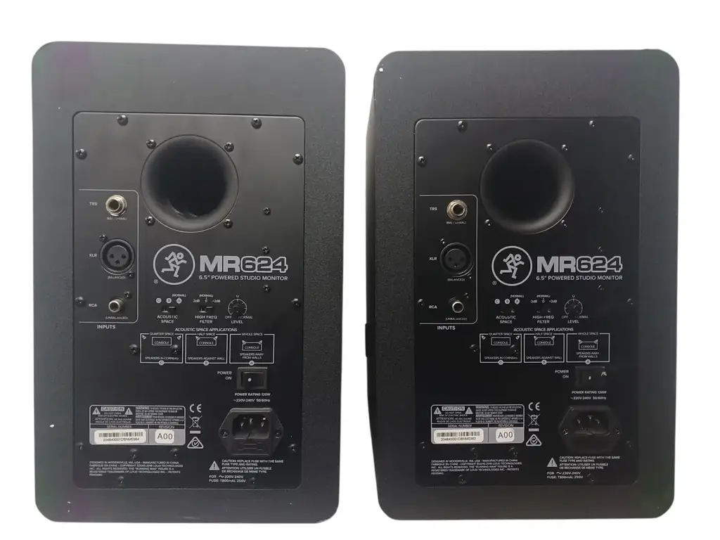 Mackie Mr624 6.5" Powered Studio Monitors (Pair) - View 3